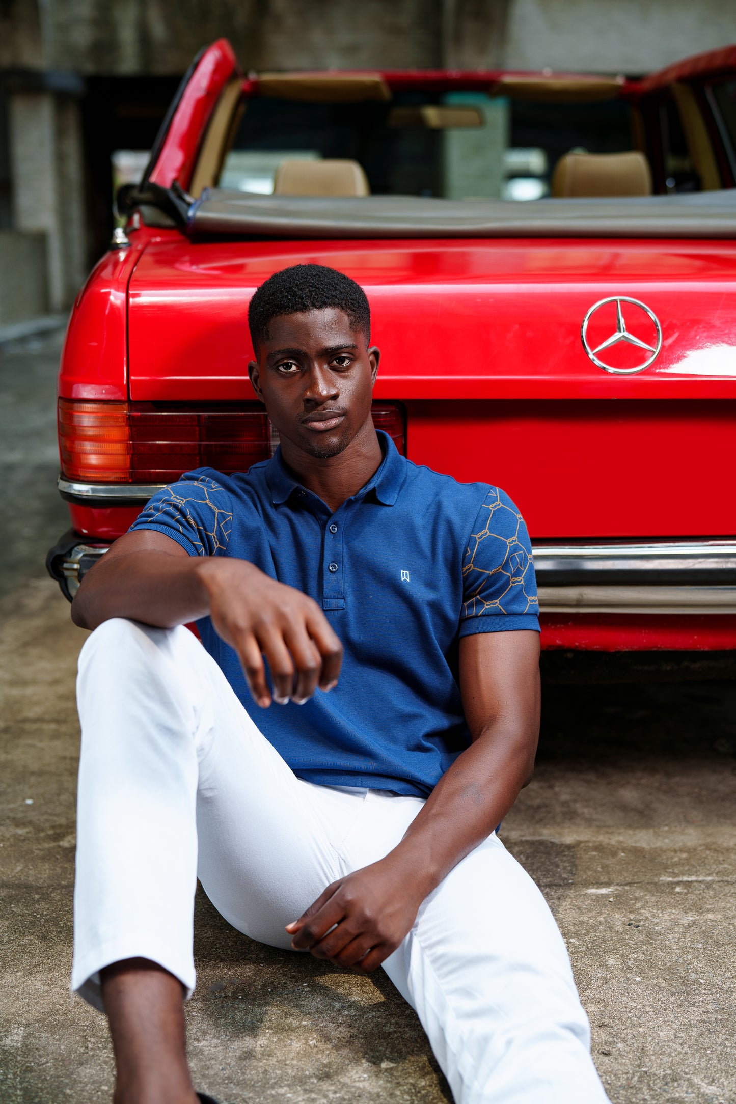 Navy blue signature printed sleeve polo