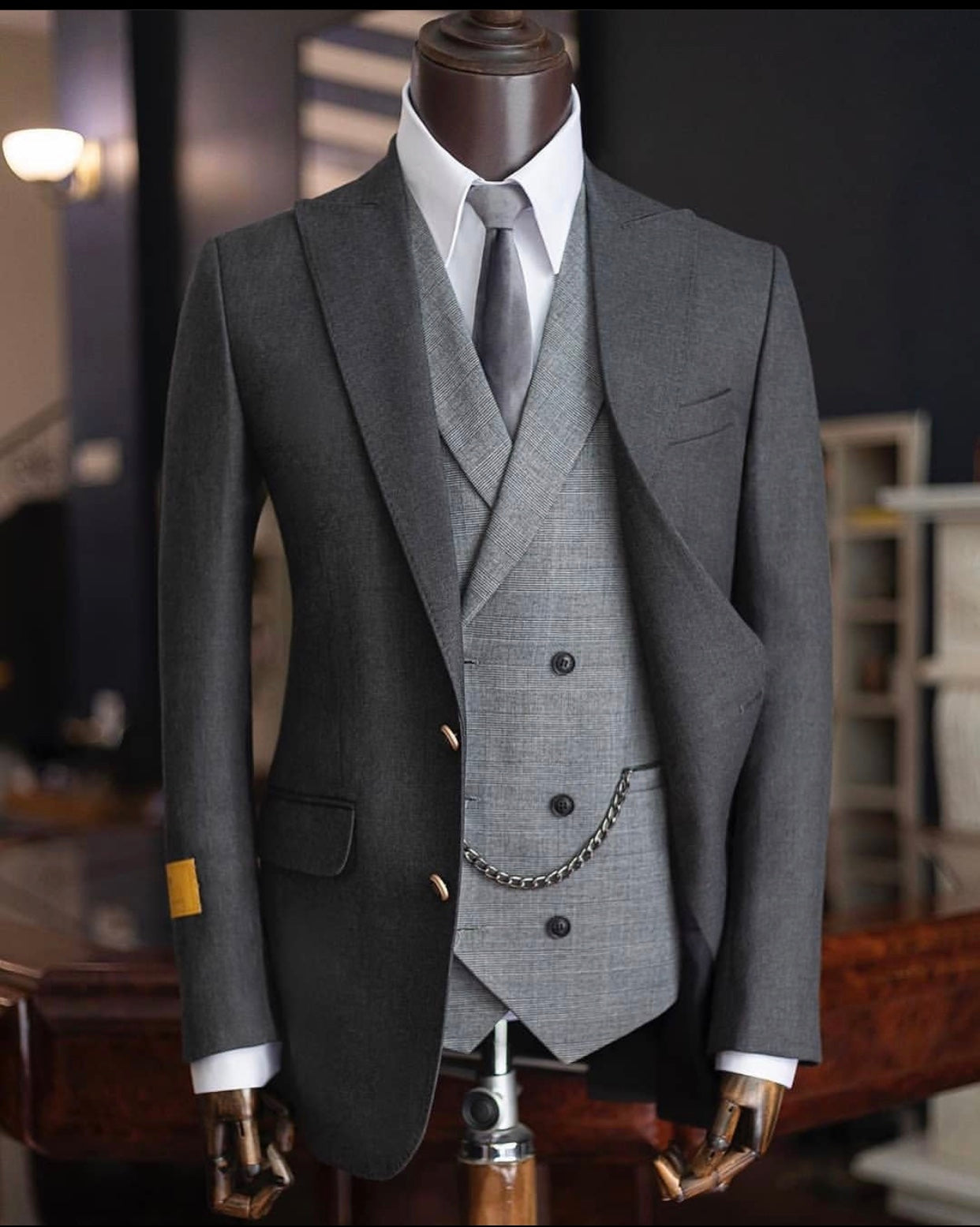 SUITS