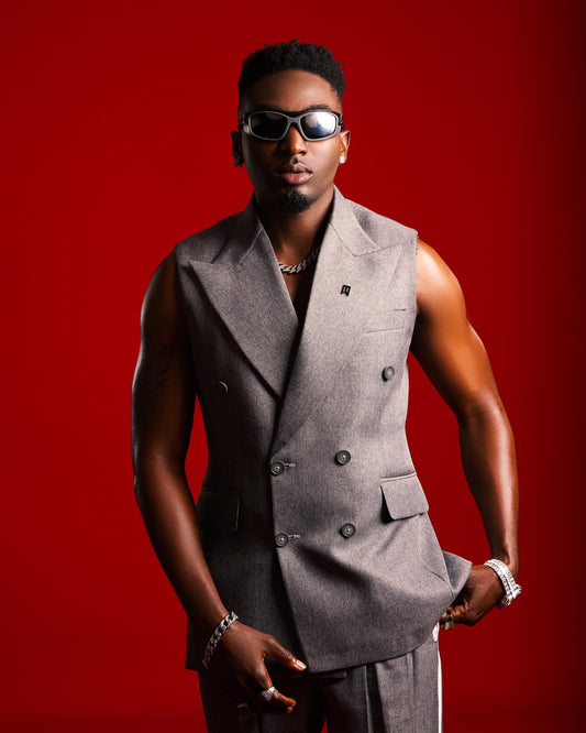 Grey sleeveless double breasted two piece suit